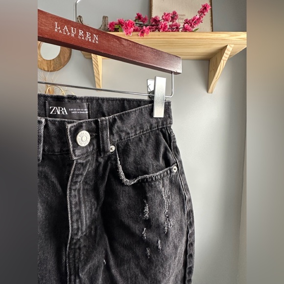 Zara jean skirt distressed size XS - Picture 3 of 4